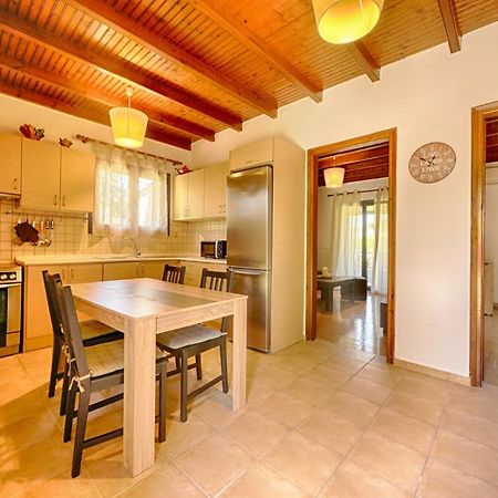 Cozy Family Friendly Apartment With Large Garden Close To Beaches - Dirella Kynopiástai Exterior photo