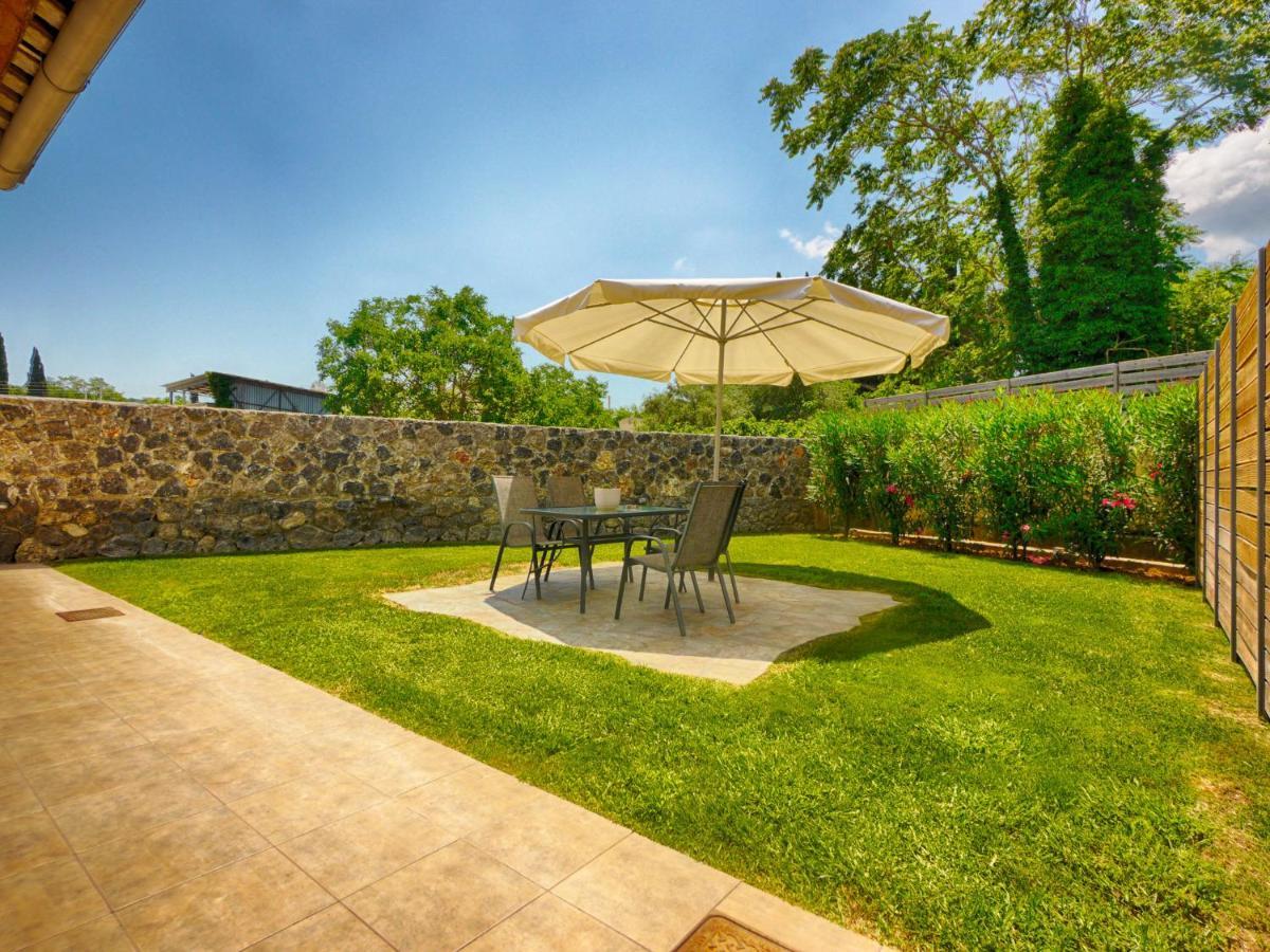 Cozy Family Friendly Apartment With Large Garden Close To Beaches - Dirella Kynopiástai Exterior photo