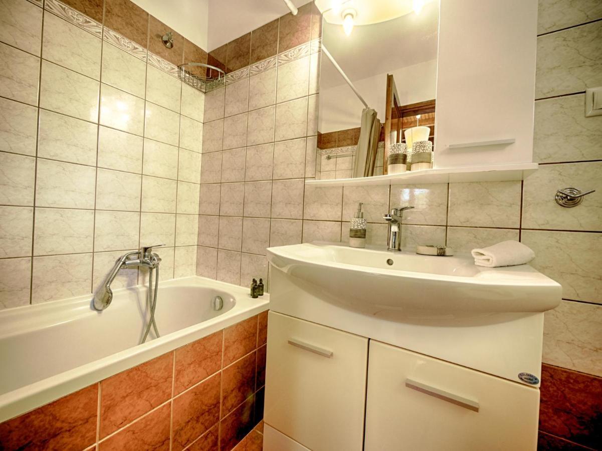 Cozy Family Friendly Apartment With Large Garden Close To Beaches - Dirella Kynopiástai Exterior photo