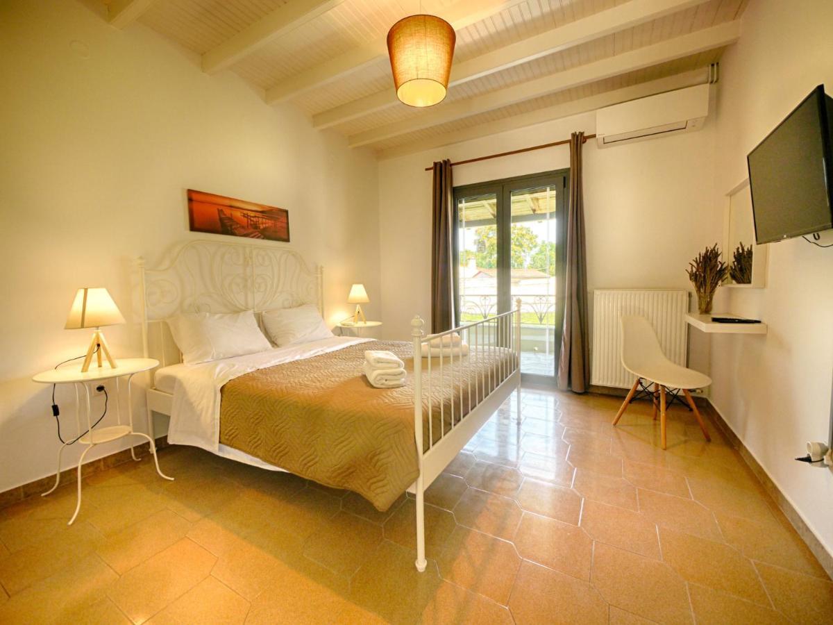 Cozy Family Friendly Apartment With Large Garden Close To Beaches - Dirella Kynopiástai Exterior photo