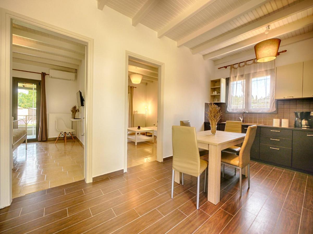 Cozy Family Friendly Apartment With Large Garden Close To Beaches - Dirella Kynopiástai Exterior photo
