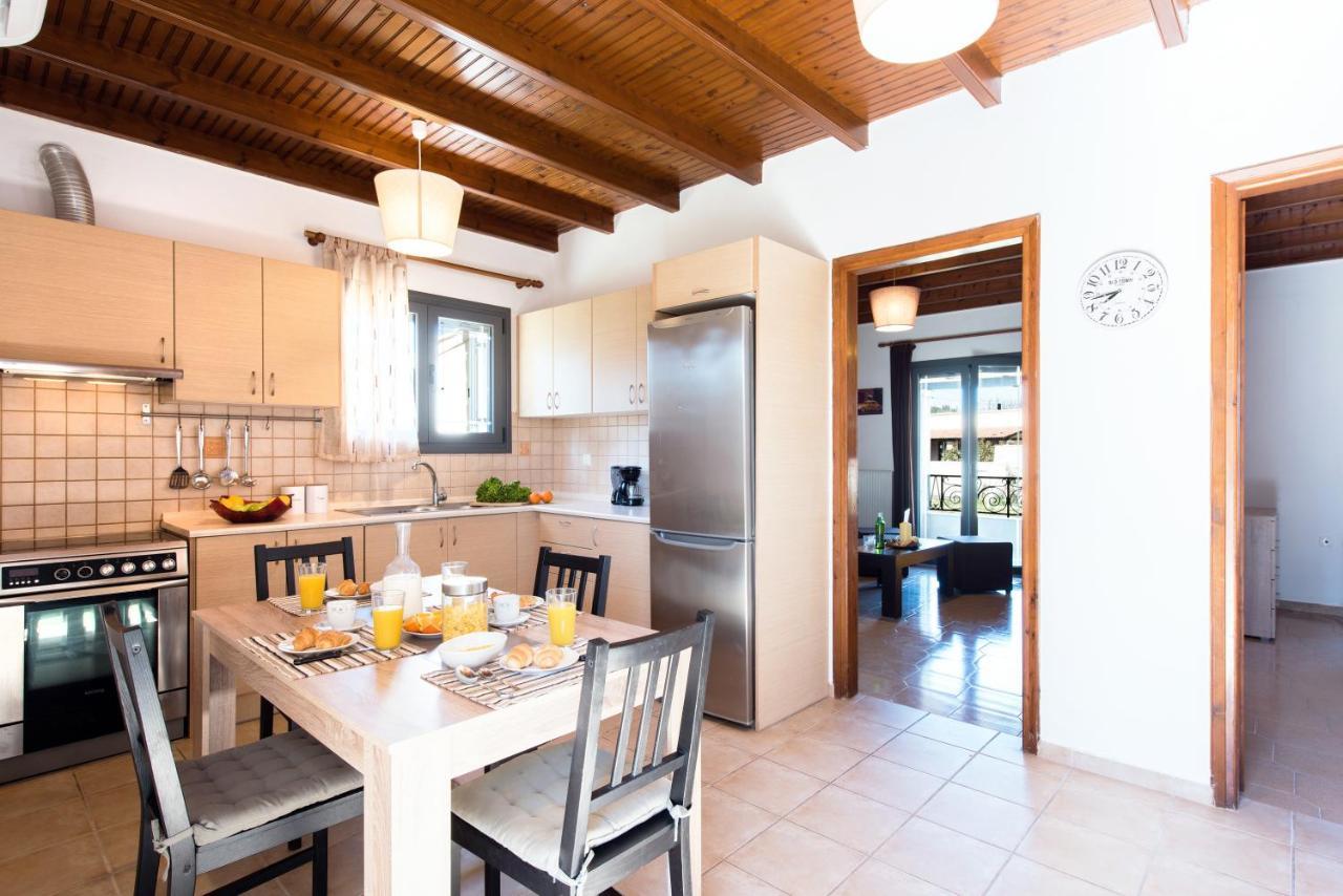 Cozy Family Friendly Apartment With Large Garden Close To Beaches - Dirella Kynopiástai Exterior photo