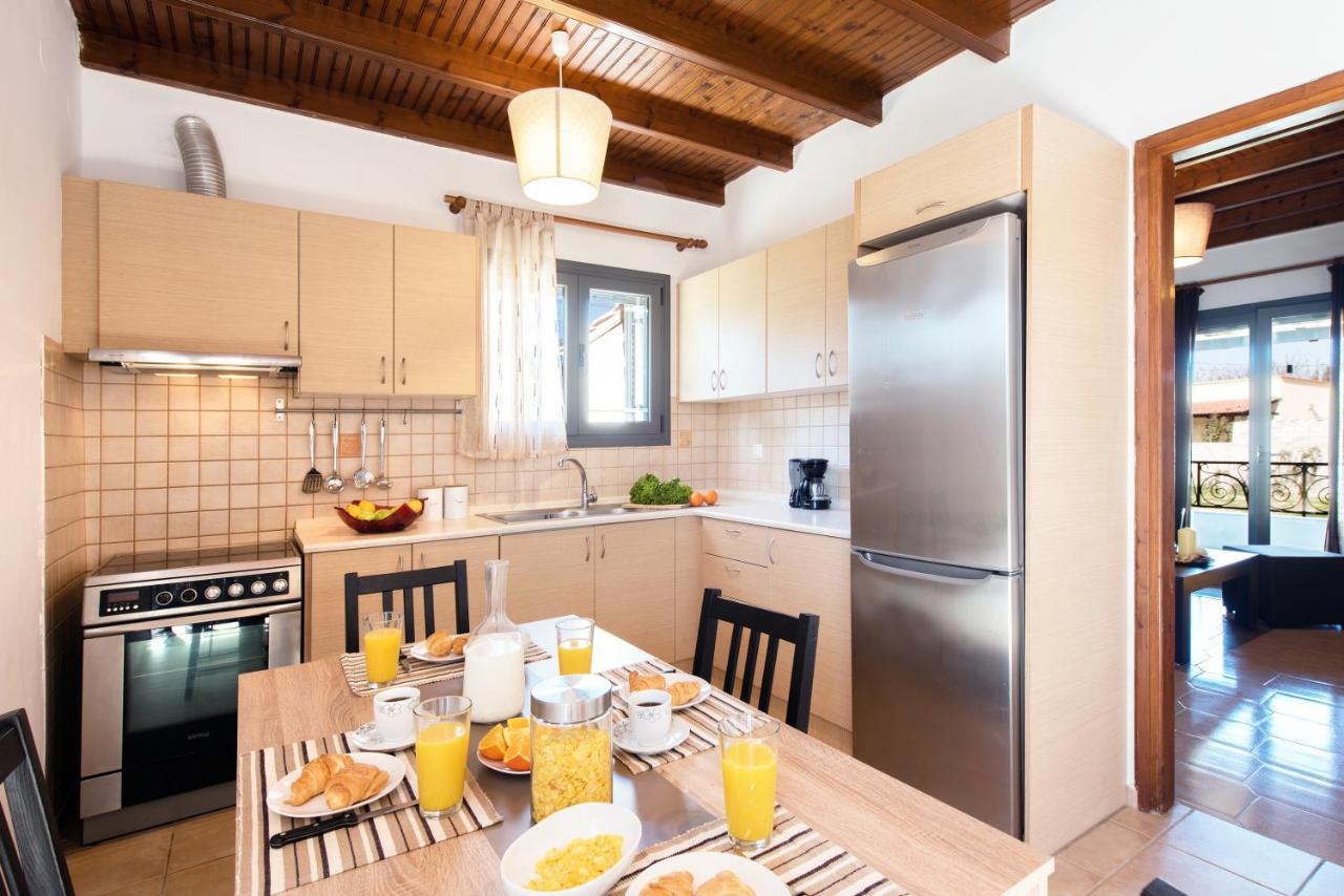 Cozy Family Friendly Apartment With Large Garden Close To Beaches - Dirella Kynopiástai Exterior photo