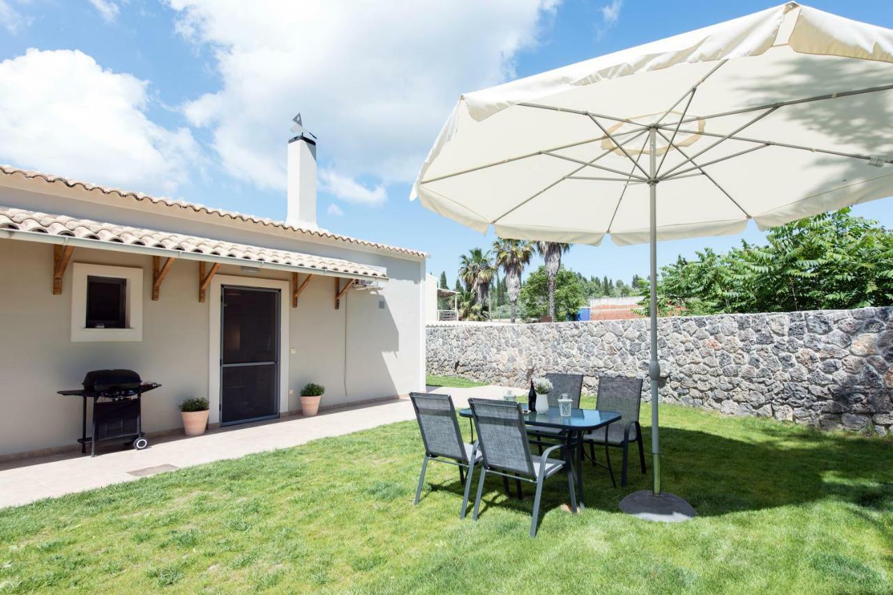 Cozy Family Friendly Apartment With Large Garden Close To Beaches - Dirella Kynopiástai Exterior photo